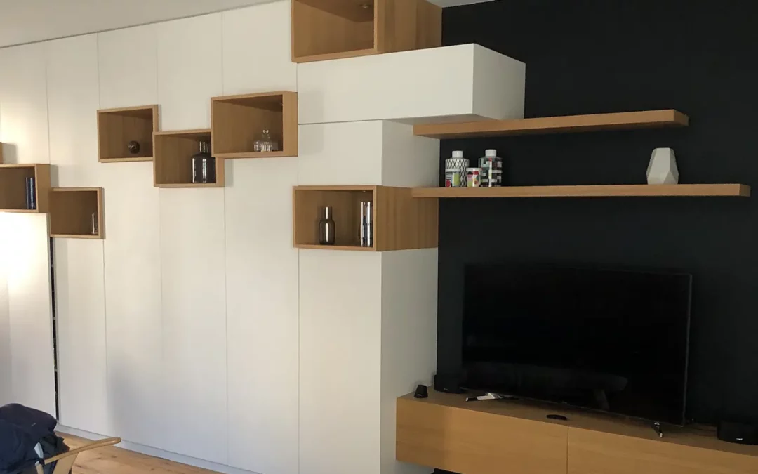 Meuble de télévision en placage chêne