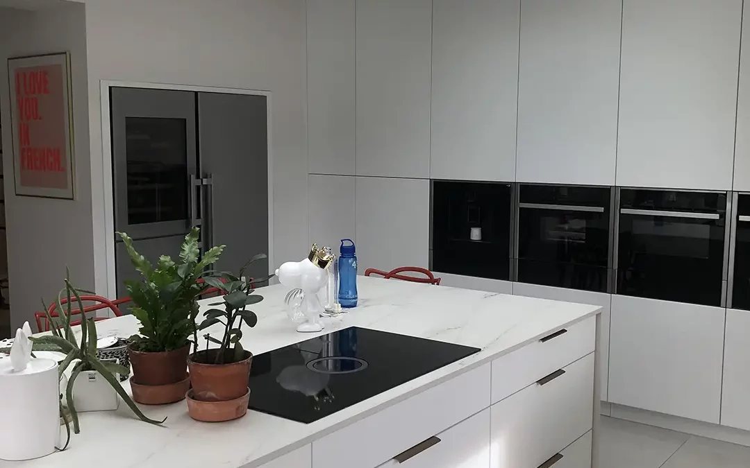 Réalisation d’une cuisine laquée
