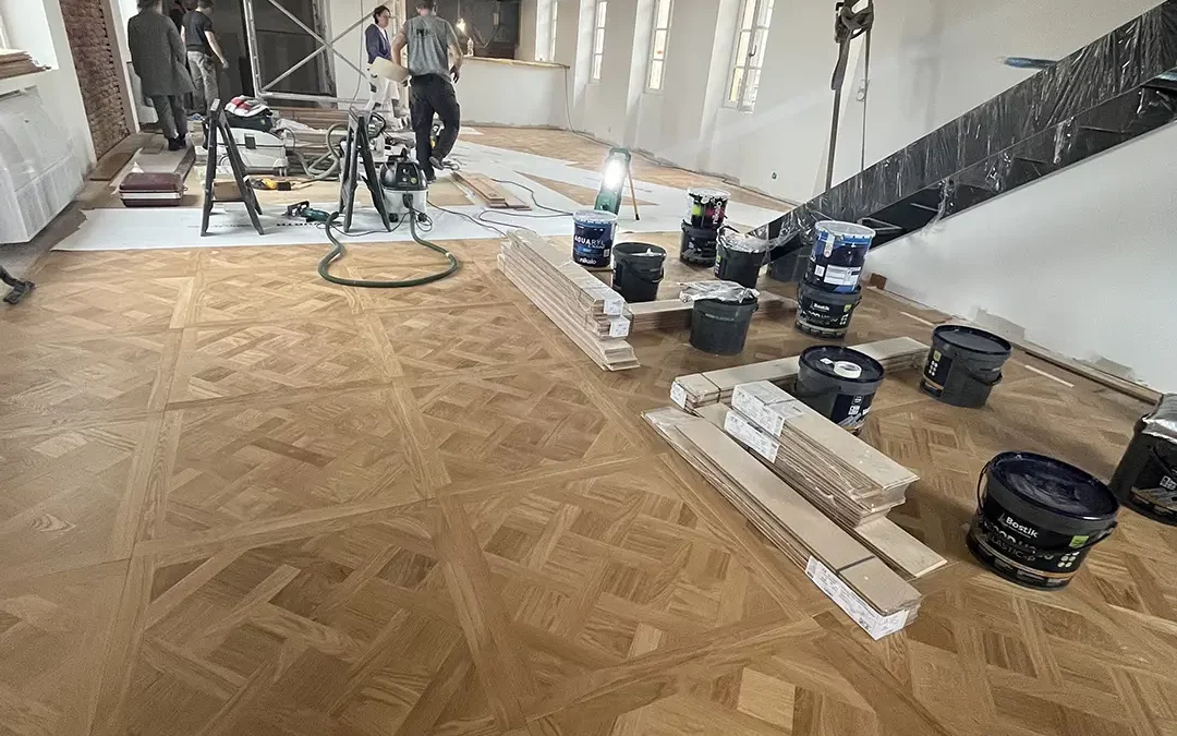 Réalisation d’un parquet de Versailles en chêne